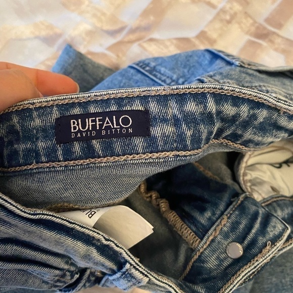 Buffalo high rise jeans. Skinny jeans , very flattering light blue jeans - Picture 5 of 10